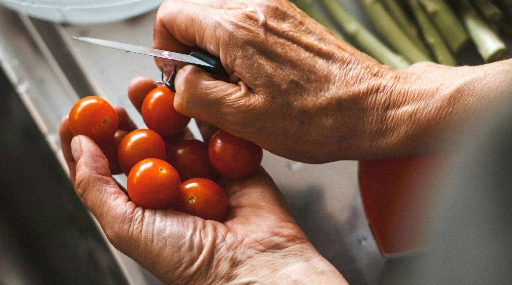 Rūpinimasis žmogaus poreikiais: maisto ir drabužių aprūpinimas