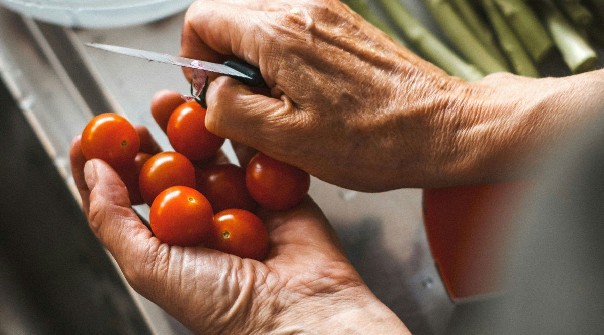 Rūpinimasis žmogaus poreikiais: maisto ir drabužių aprūpinimas